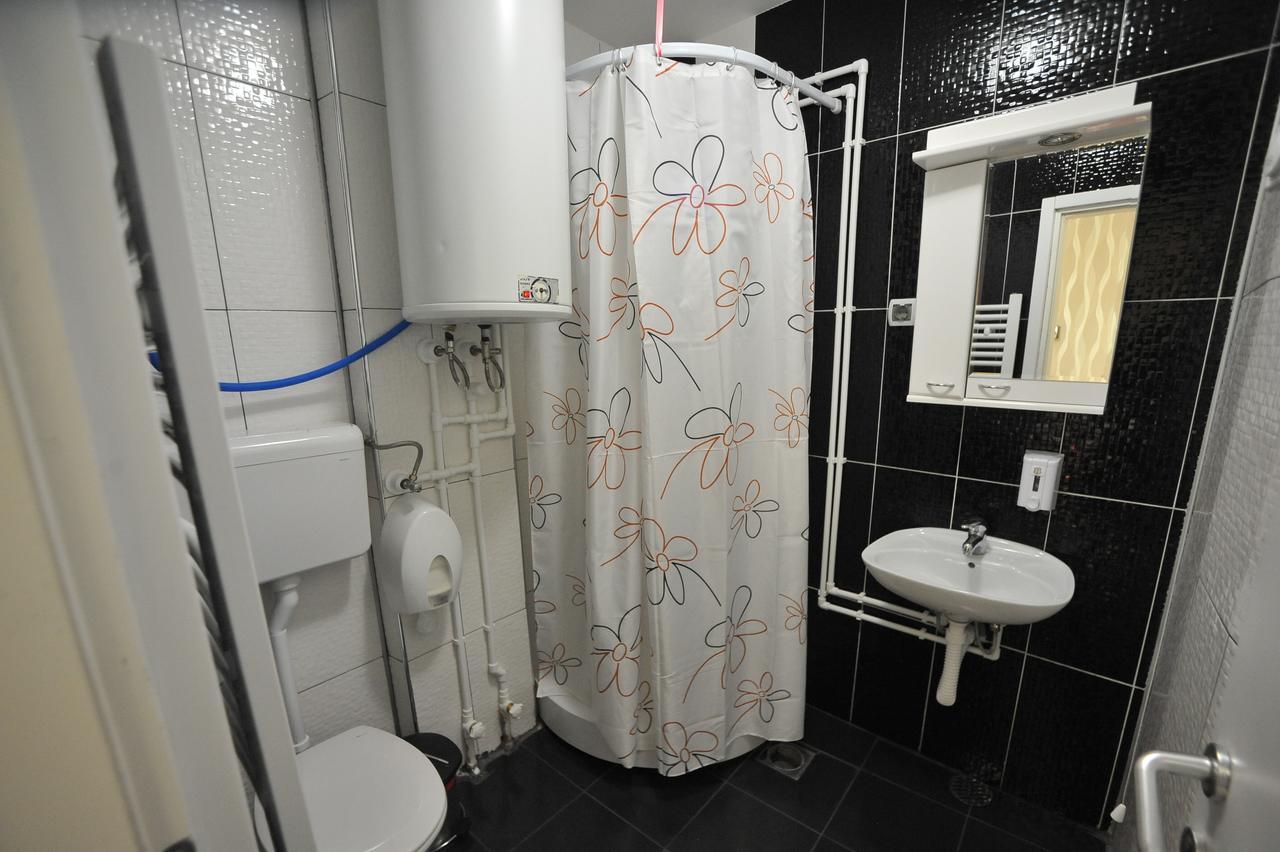 Hotel Zeleni Vir Ni المظهر الخارجي الصورة