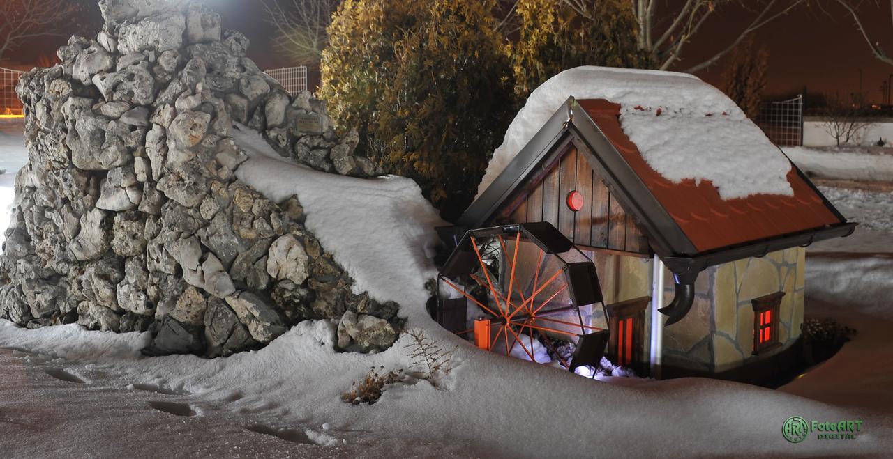 Hotel Zeleni Vir Ni المظهر الخارجي الصورة